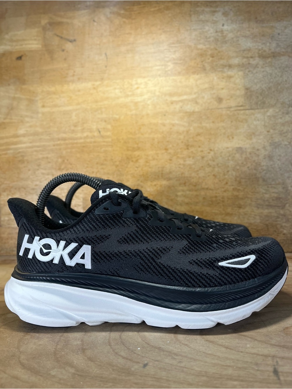Hoka One One Clifton 9 REFLECTIVE Womens Size 7.5 Running Shoes Sneakers Black